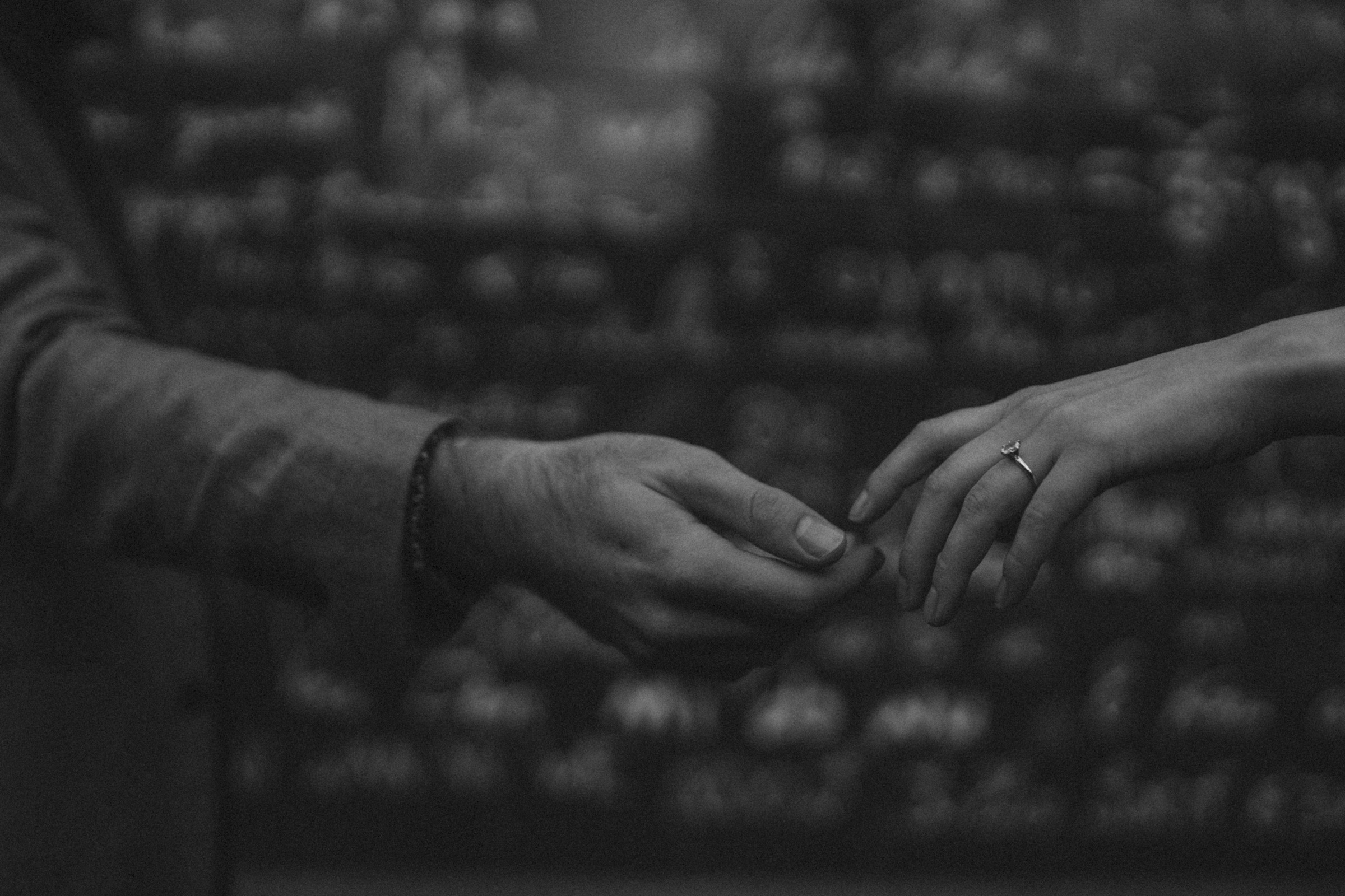 Intimate Couple Photoshoot In Paris by Février Photography | Paris