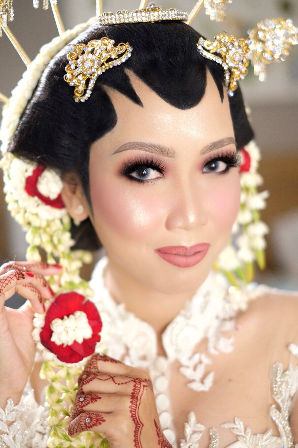 the-solo-s-wedding-by-arrouza-wedding-bridestory