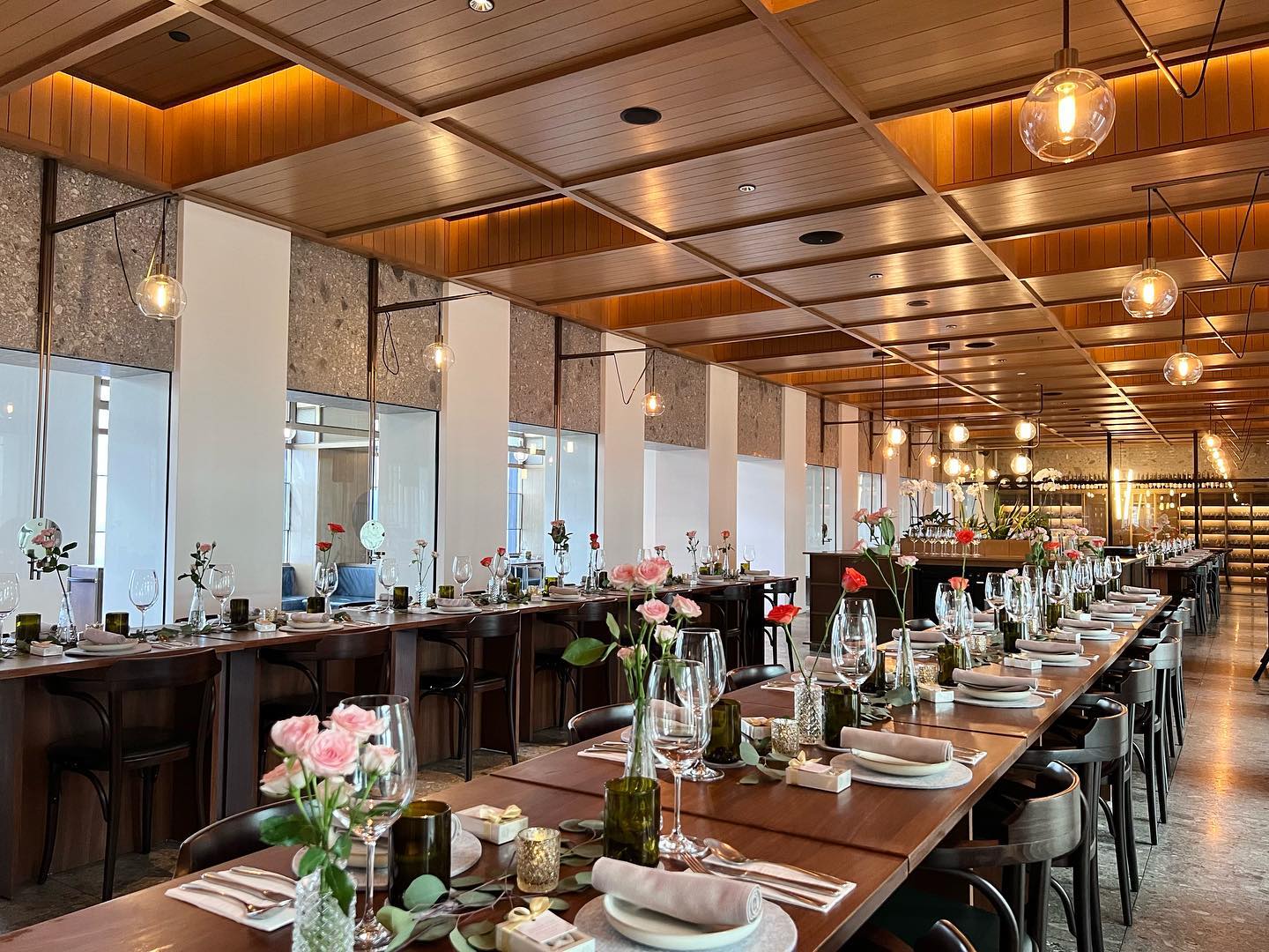 Entier French Dining Yellow Leafz Bridestory