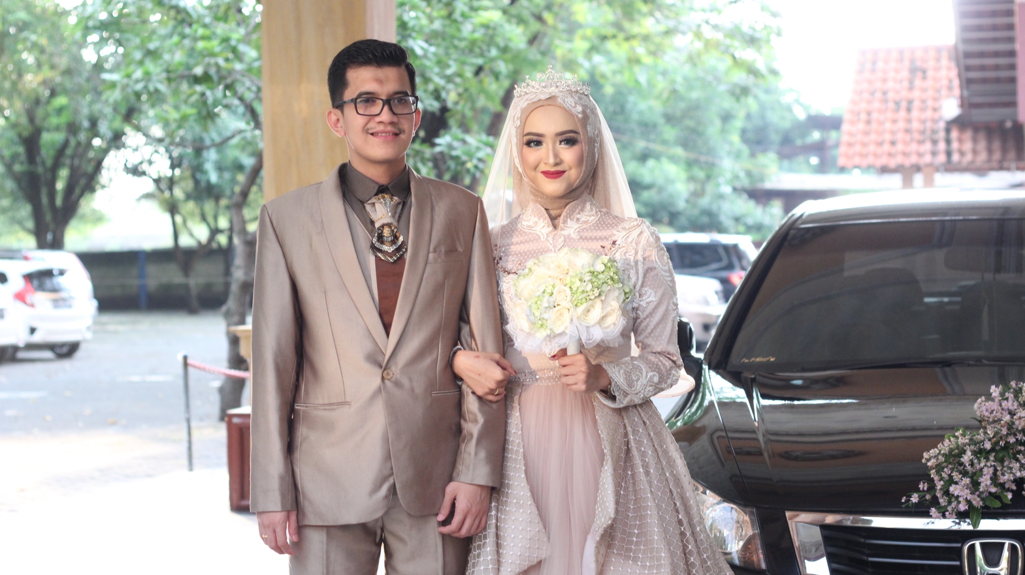 Dress Pernikahan Kemilau Senja Nimas Feri By LAKSMI 0817 0370 7670