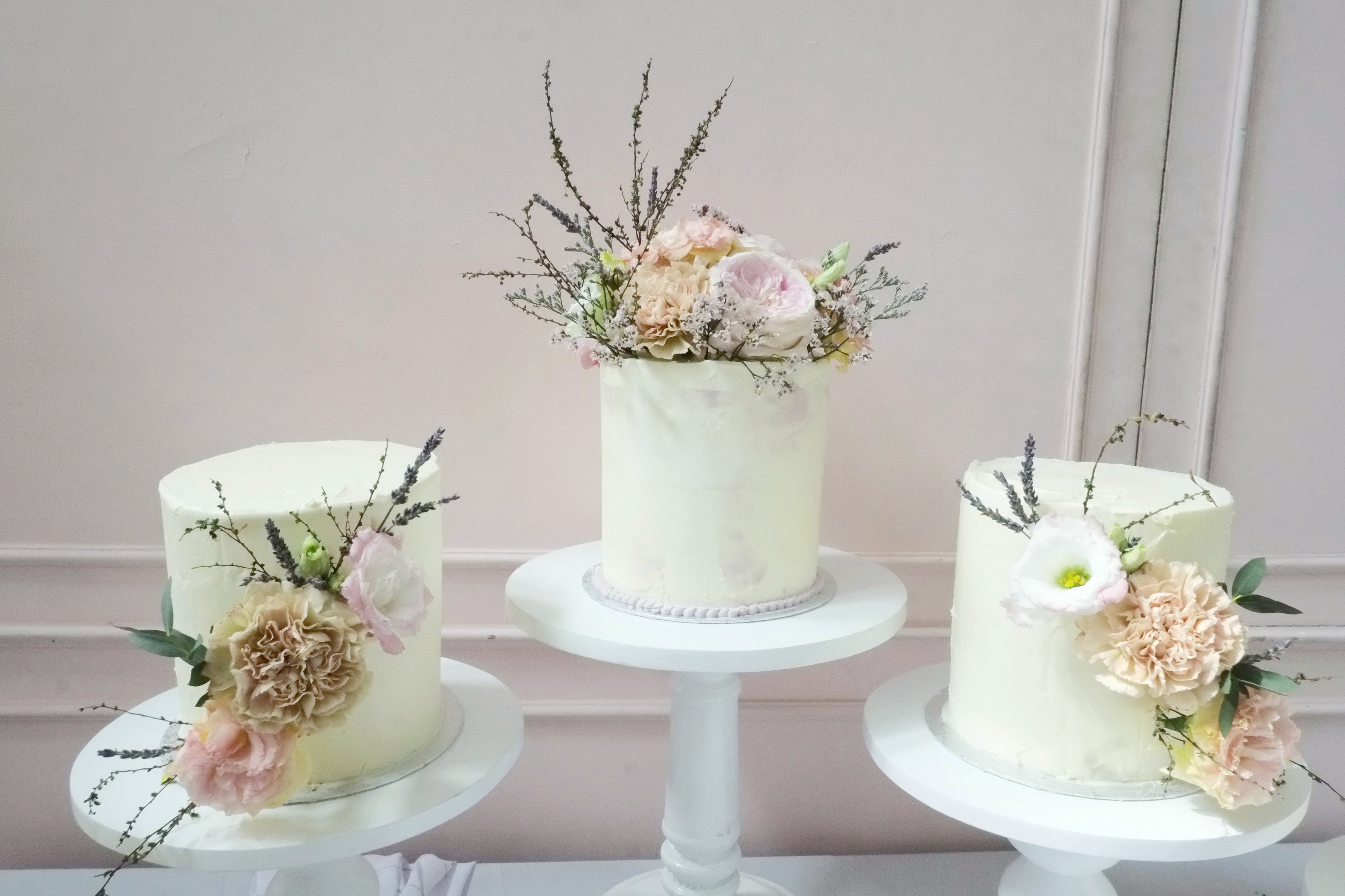Mini Wedding Cakes | Ame Cakery | Bridestory