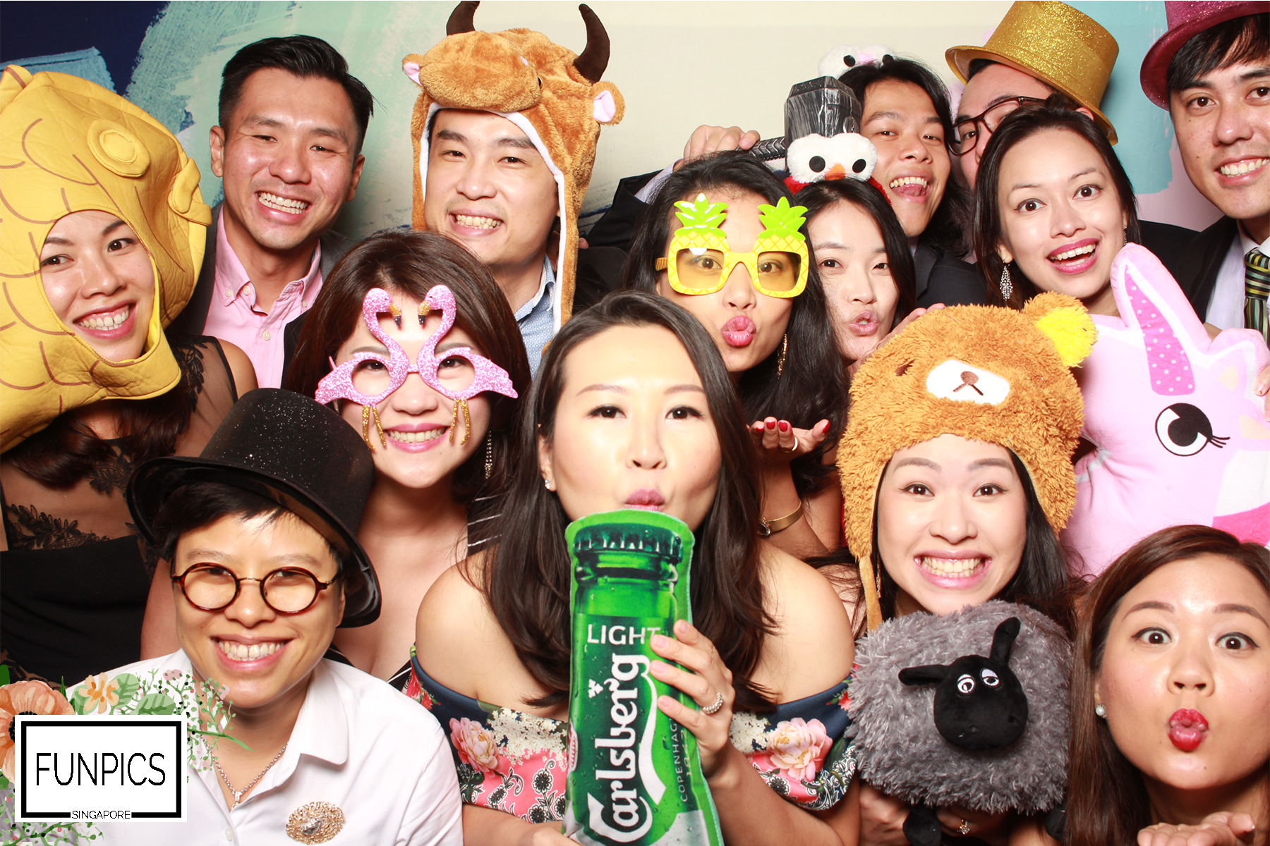 Wedding oleh Funpics Singapore • Photo Booth Rental | Wedding Photo Booth d...