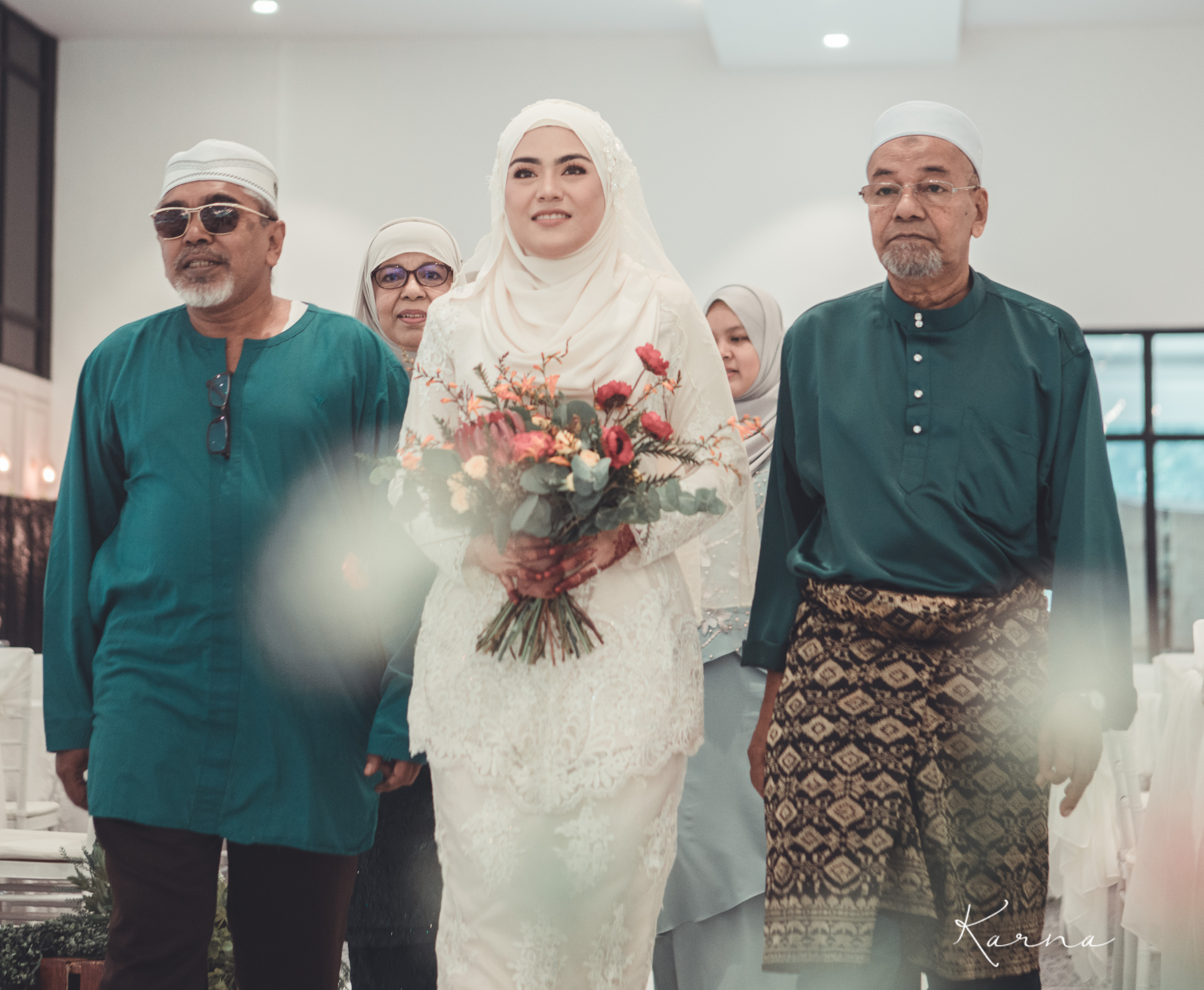 Beautiful Wedding In Forest Valley Hall Malaysia By Karna Pictures Bridestory Com