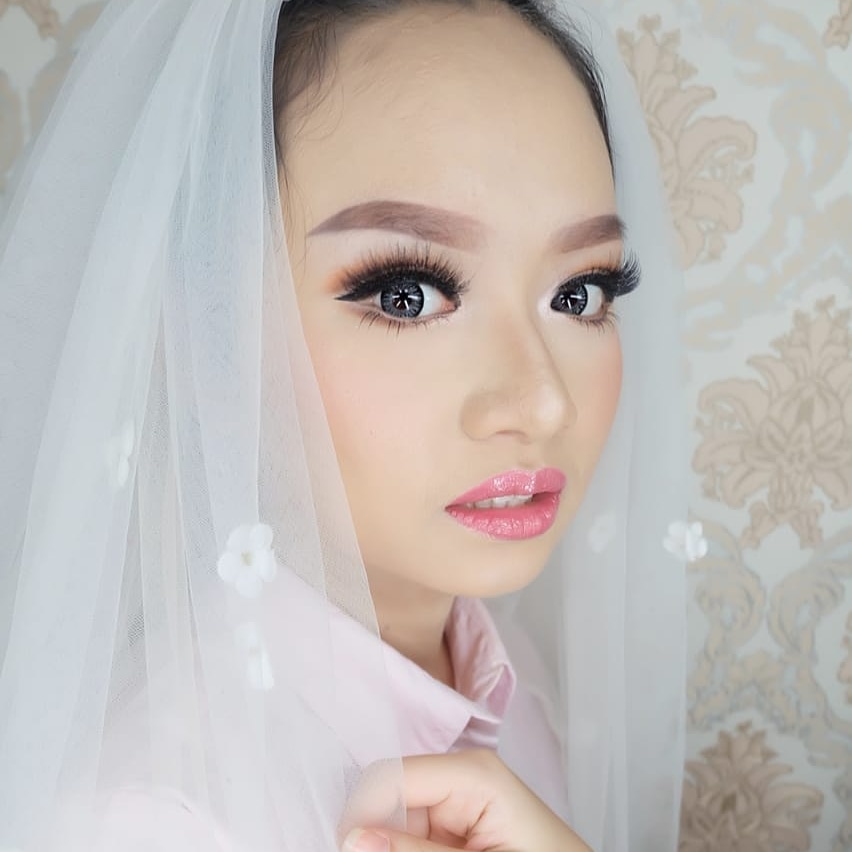 Desy Lestari Makeup | Wedding Hair & Makeup in Medan | Bridestory.com