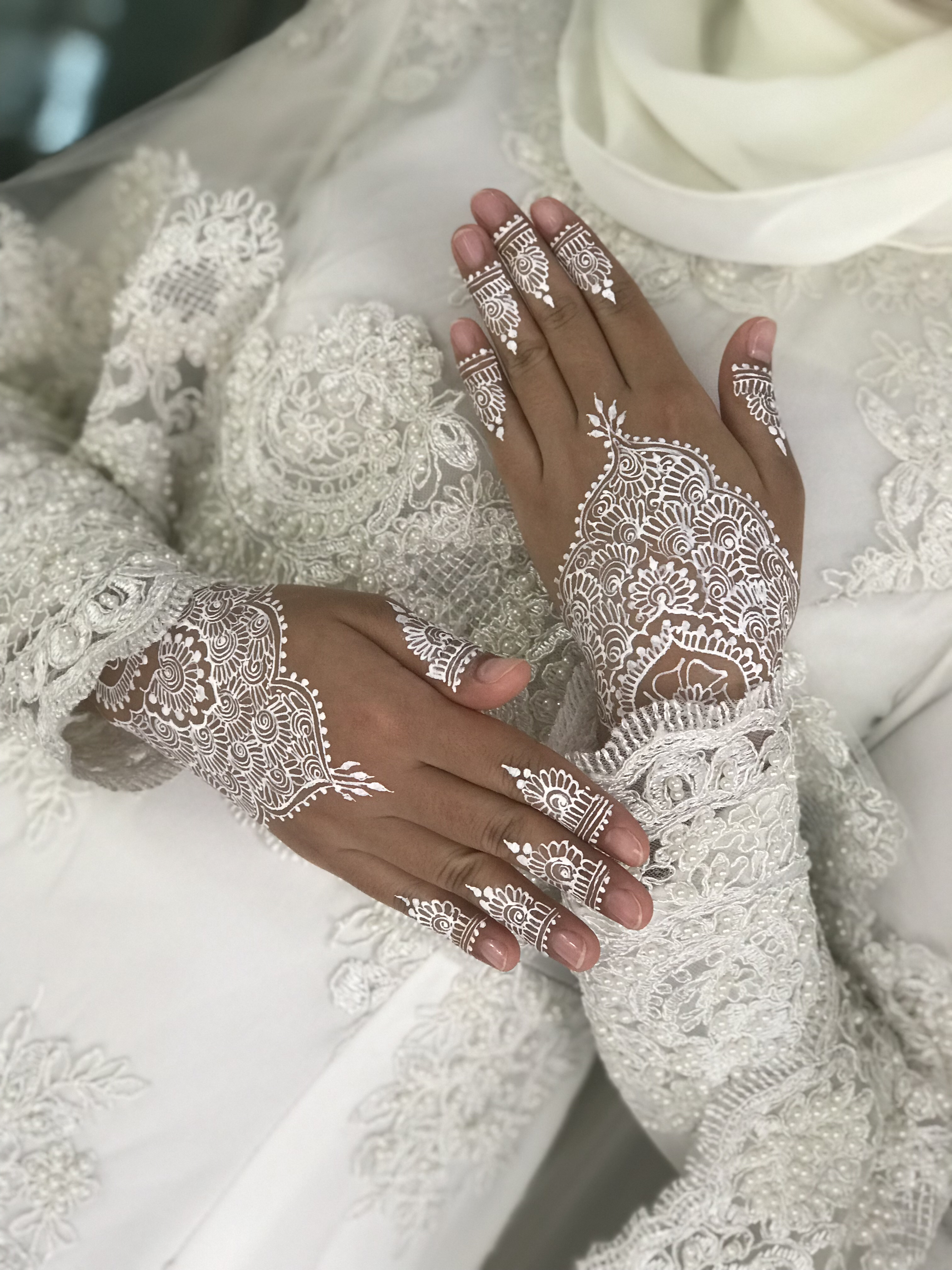 White henna (non chemical) by Nakreze 