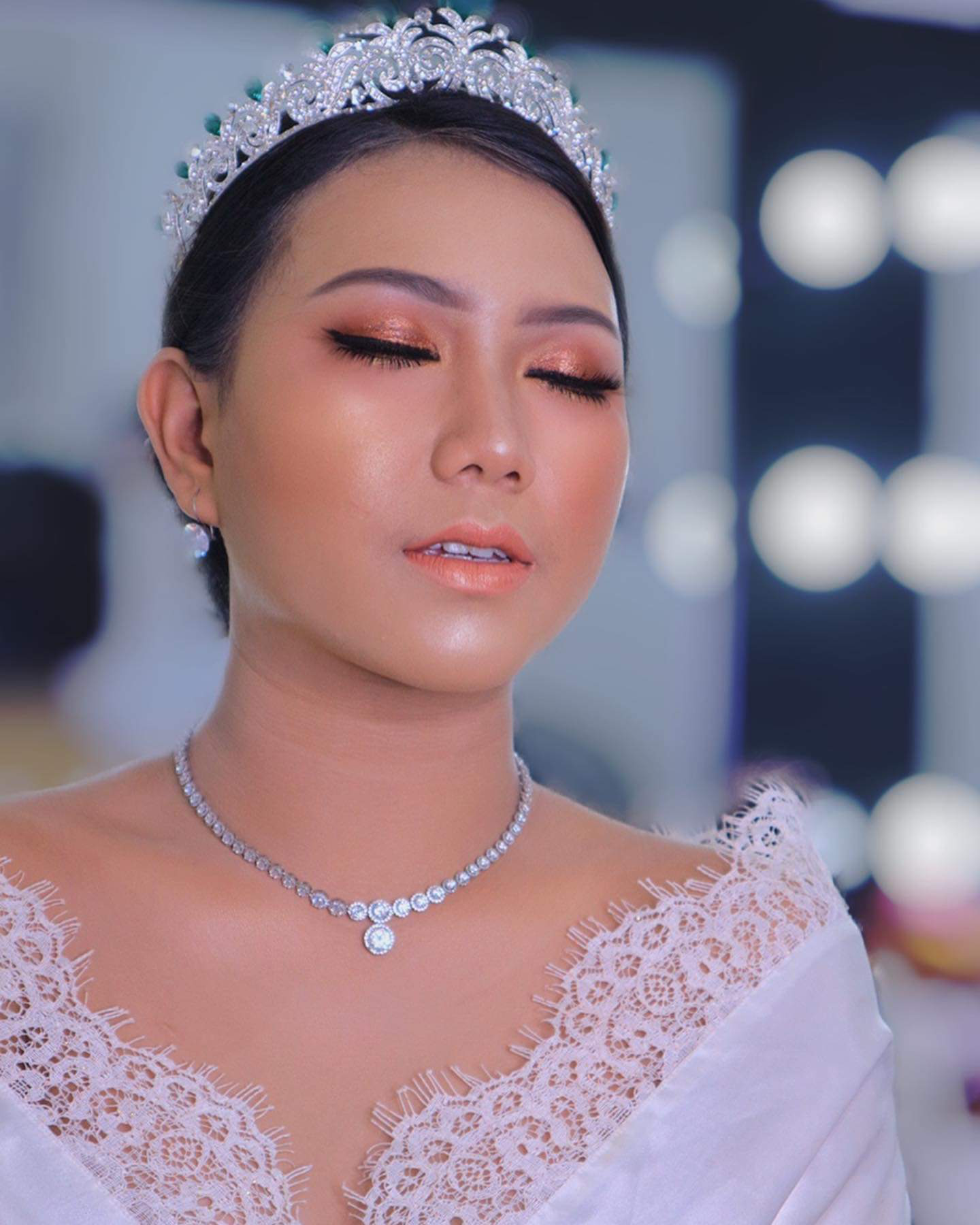 Pangestwury Makeover Wedding Hair Makeup In Jakarta Bridestory Com