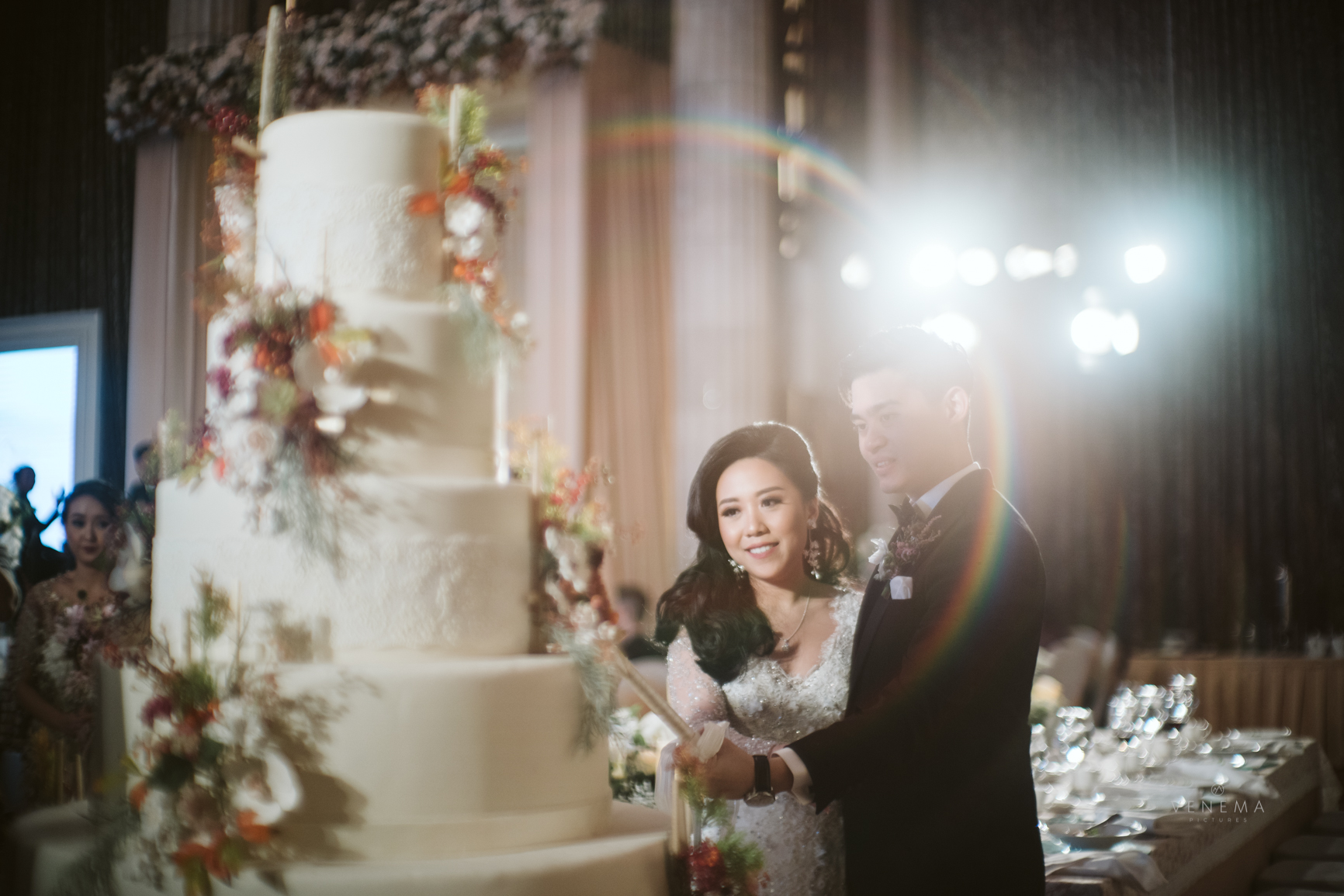Asky Febrianti Wedding Dress & Attire in Jakarta pi 036 r1etOlImQ