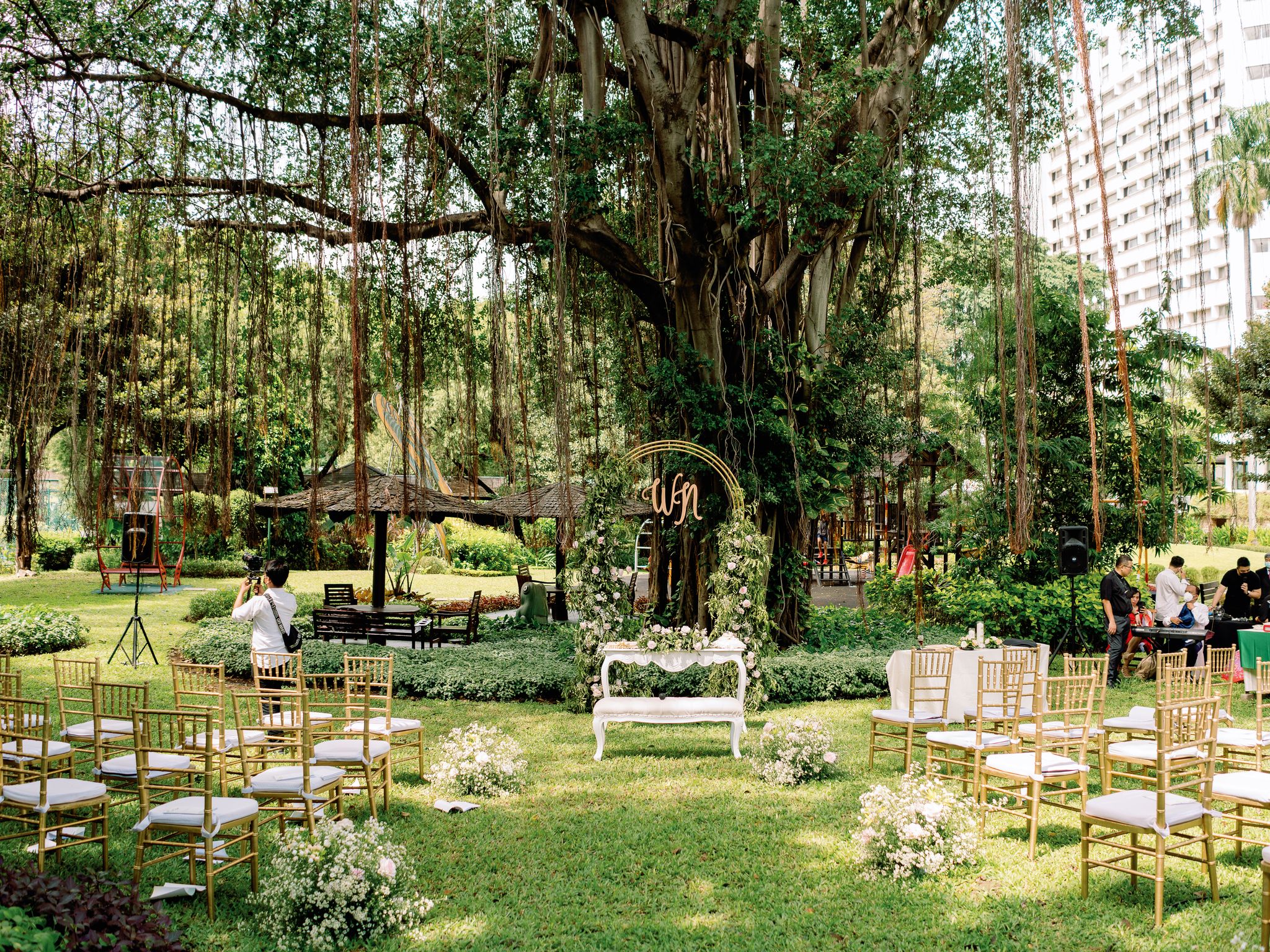 INTO THE WOODS WEDDING AT HOTEL BOROBUDUR JAKARTA by Silverdust