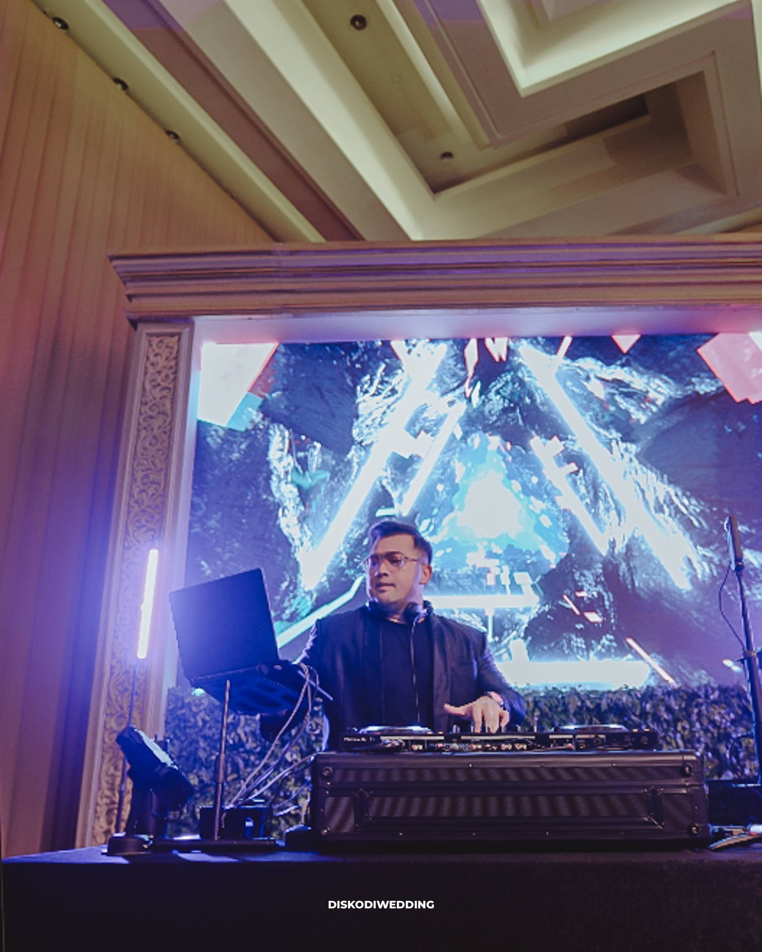 Sheraton Grand Jakarta | Audwin & Aisyah by diskodiwedding | Bridestory.com