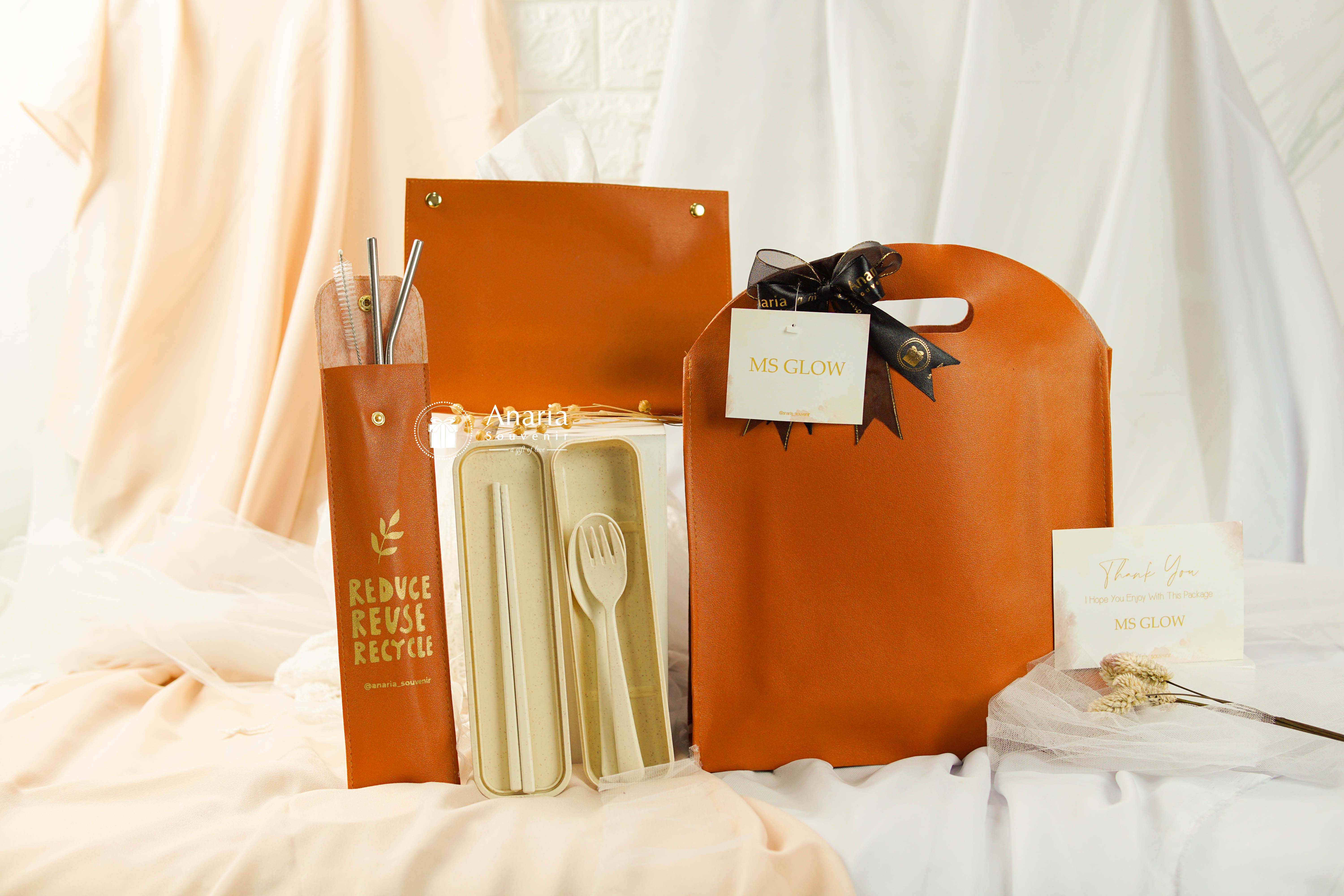 Hand Bag Series by Anaria Souvenir Pernikahan