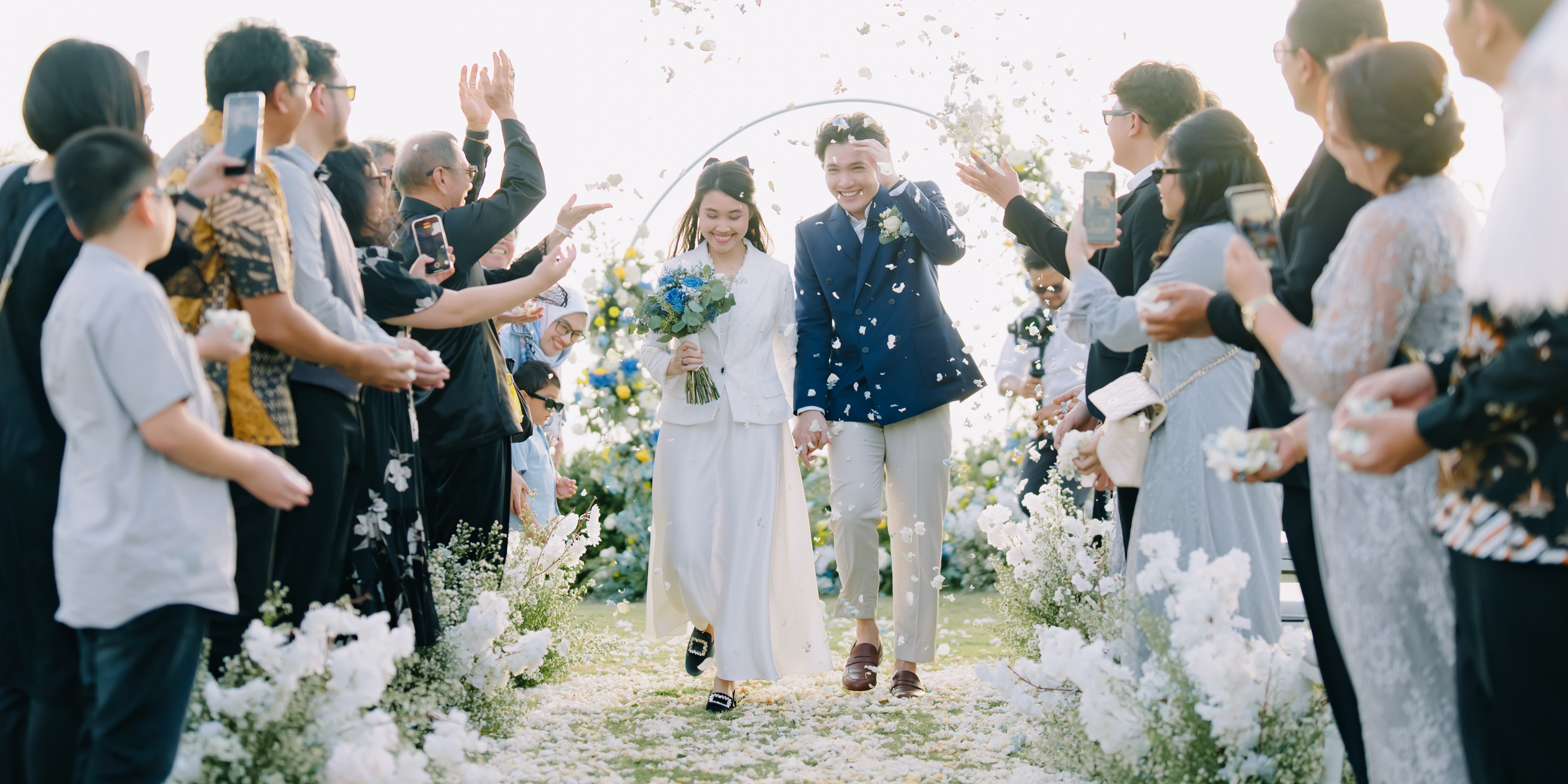 Silver Wedding Photo Package oleh Daniel Alvina Photography