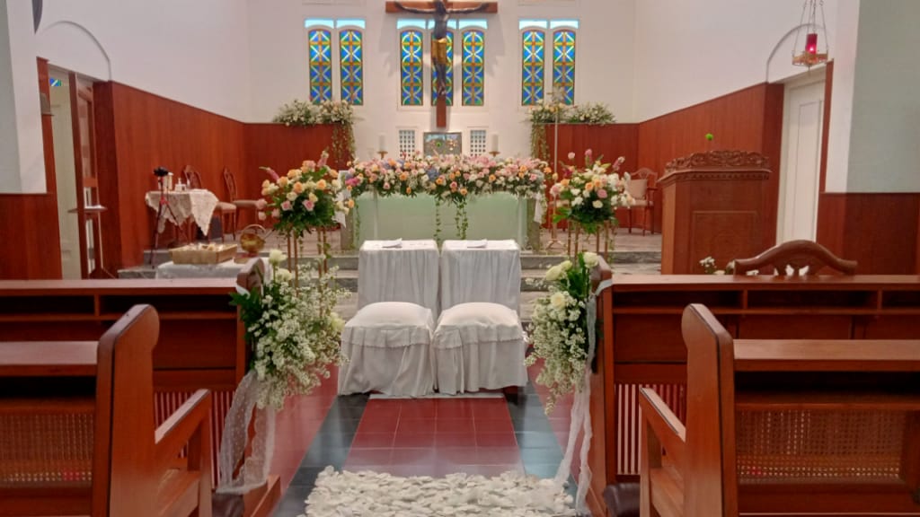 Dekorasi Pernikahan di Gereja by Rosepetal Backdrop 0812.1262.3361 by