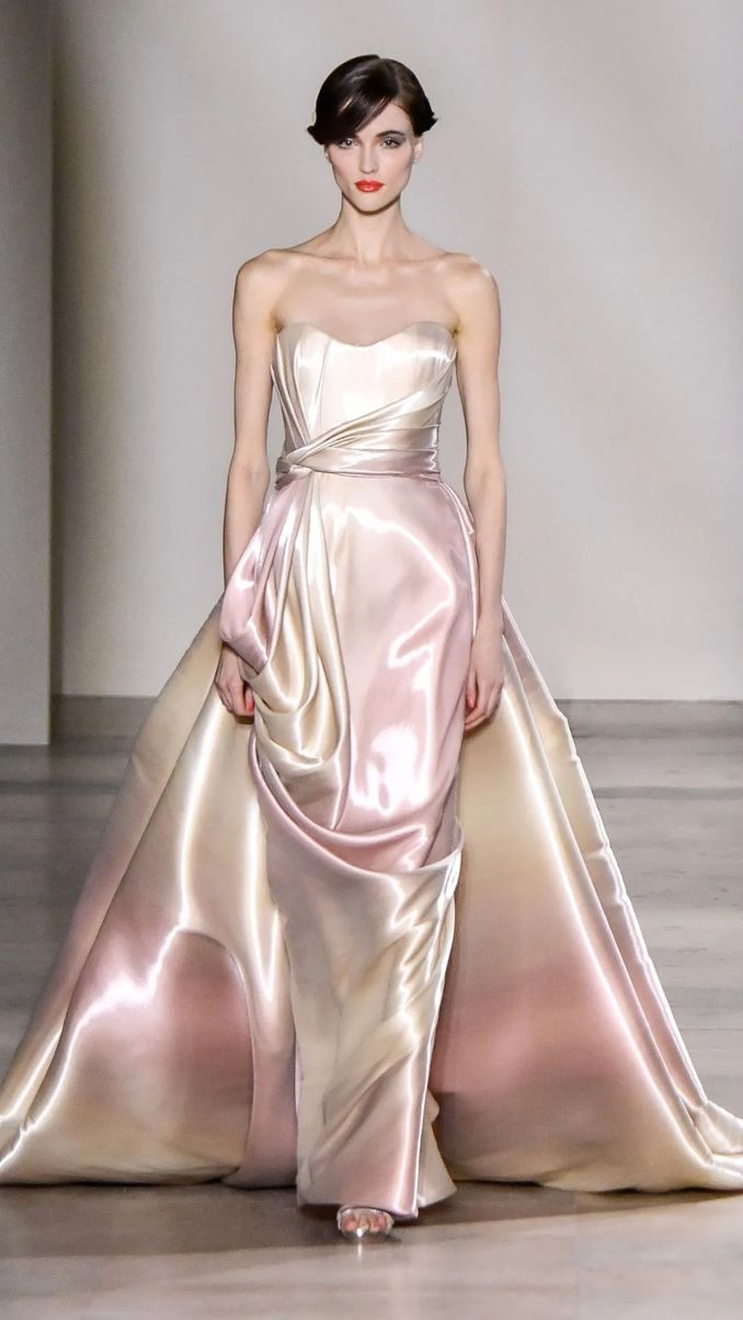 10 Inspirasi Gaun Pengantin dari Panggung Haute Couture Spring - Summer 2025 Fashion Show Image 5