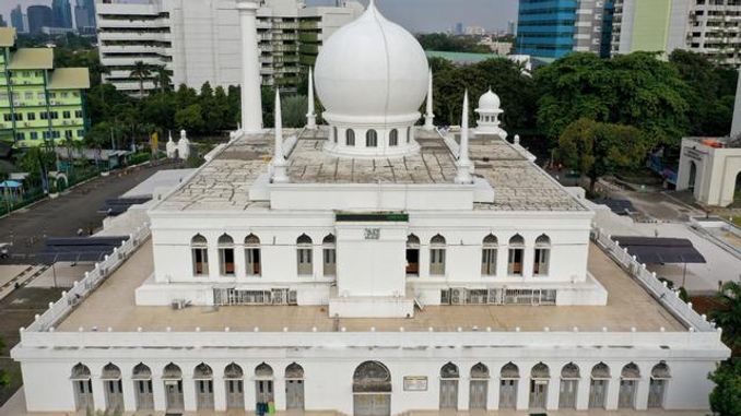 5 Masjid Pilihan yang Sering Dijadikan Tempat Akad Nikah Image 5