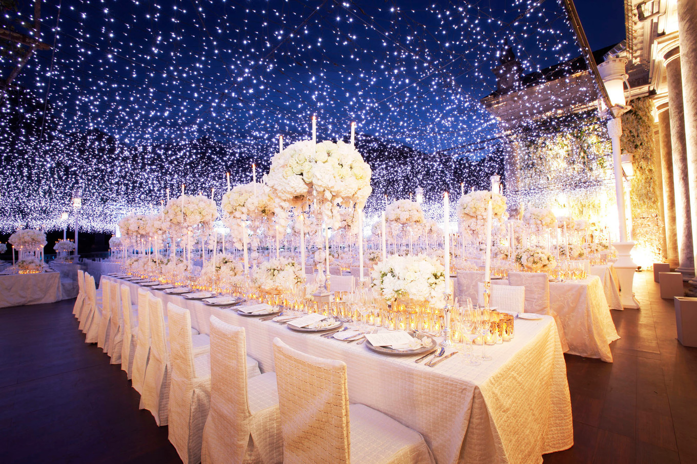 16 Enchanting Overhead Decoration Ideas for Your Wedding