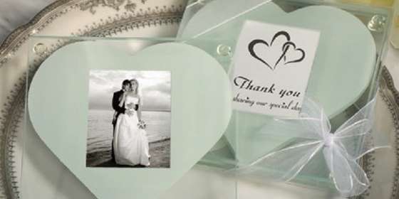 unique-square-glass-photo-coaster-with-heart-design-cut-out-BkjduR-0I.jpg