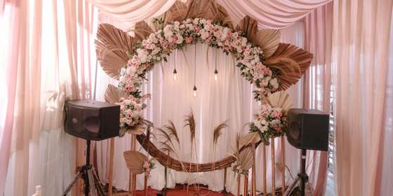 DEKORASI LAMARAN - ARTIFICIAL FLOWERS by Sunflower Decorations