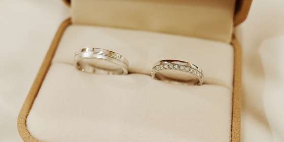 wedding-band-pair-2-H1VKiB2b8.jpg