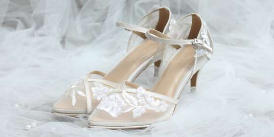 wedding shoes for bride on grass