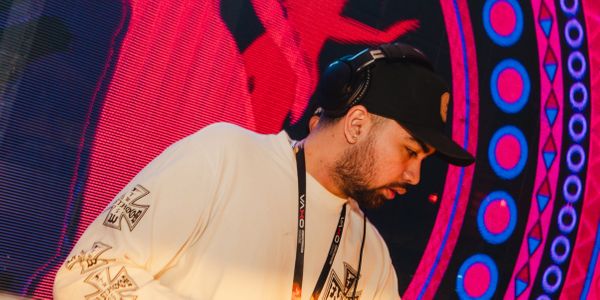 DJ PACKAGE