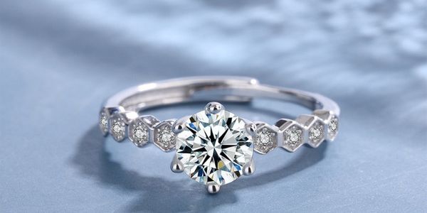 Cincin Hexagonal Moissanite Ring 0.5 Carat
