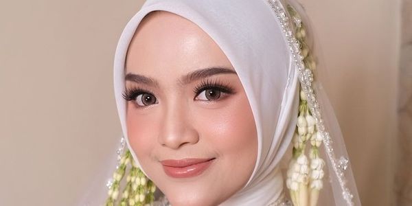 Meysya Beauty - Makeup Akad Paket 2