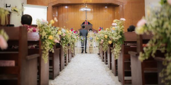 PAKET DEKORASI PEMBERKATAN NIKAH GEREJA