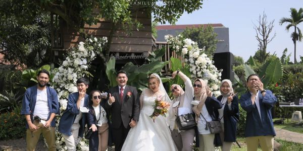 WEDDING ORGANIZER 4 CREW