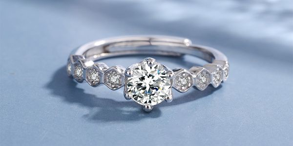 Cincin Hexagonal Moissanite Ring 1.0 Carat