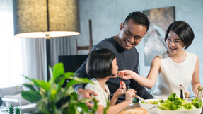 Panduan Gizi Untuk Mengatasi Masalah Berat Badan Si Kecil