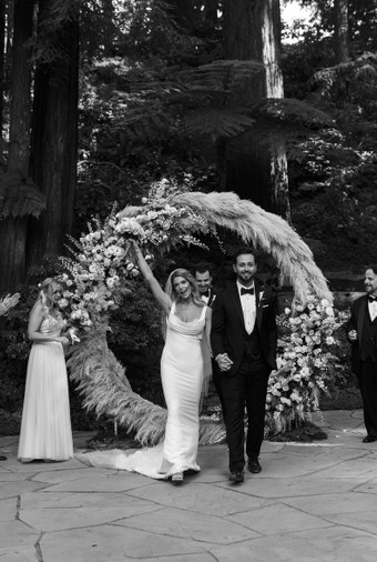 Pernikahan Bintang Twilight Ashley Greene Dan Paul Khoury Di Tengah Hutan - 006 Pernikahan Bintang Twilight Ashley Greene Dan Paul Khoury Di Tengah Hutan - 006