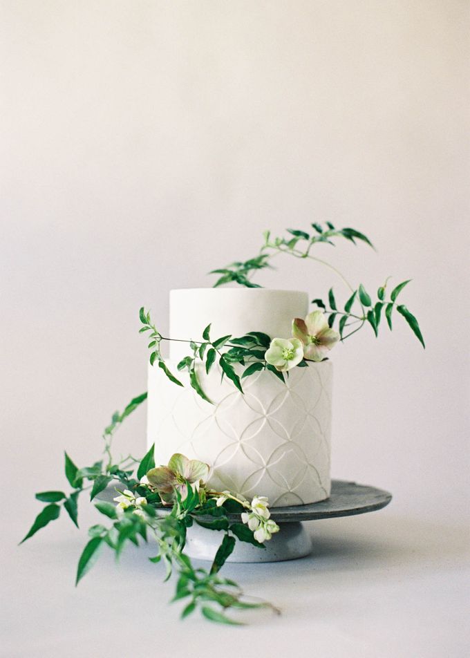 Lush Botanical Cake Design Inspiration for the Naturalist Bride by Jen Huang Photo - 012 Lush Botanical Cake Design Inspiration for the Naturalist Bride by Jen Huang Photo - 012