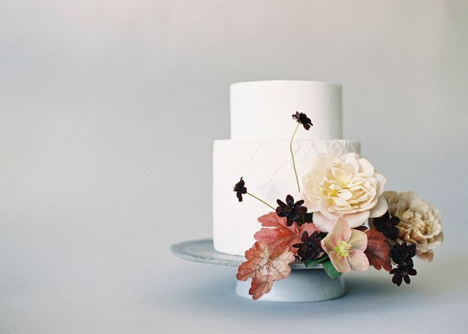 Lush Botanical Cake Design Inspiration for the Naturalist Bride by Jen Huang Photo - 017 Lush Botanical Cake Design Inspiration for the Naturalist Bride by Jen Huang Photo - 017