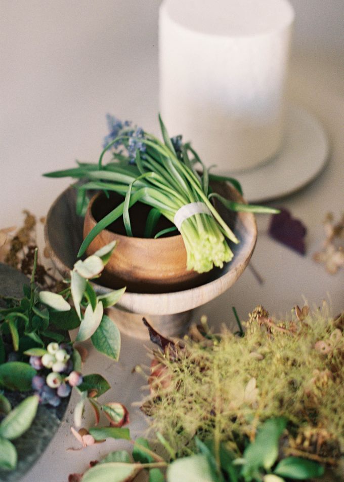 Lush Botanical Cake Design Inspiration for the Naturalist Bride by Jen Huang Photo - 025 Lush Botanical Cake Design Inspiration for the Naturalist Bride by Jen Huang Photo - 025