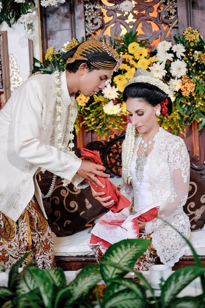 Lauretta & Regol wedding by airwantyanto project - 020 Lauretta & Regol wedding by airwantyanto project - 020