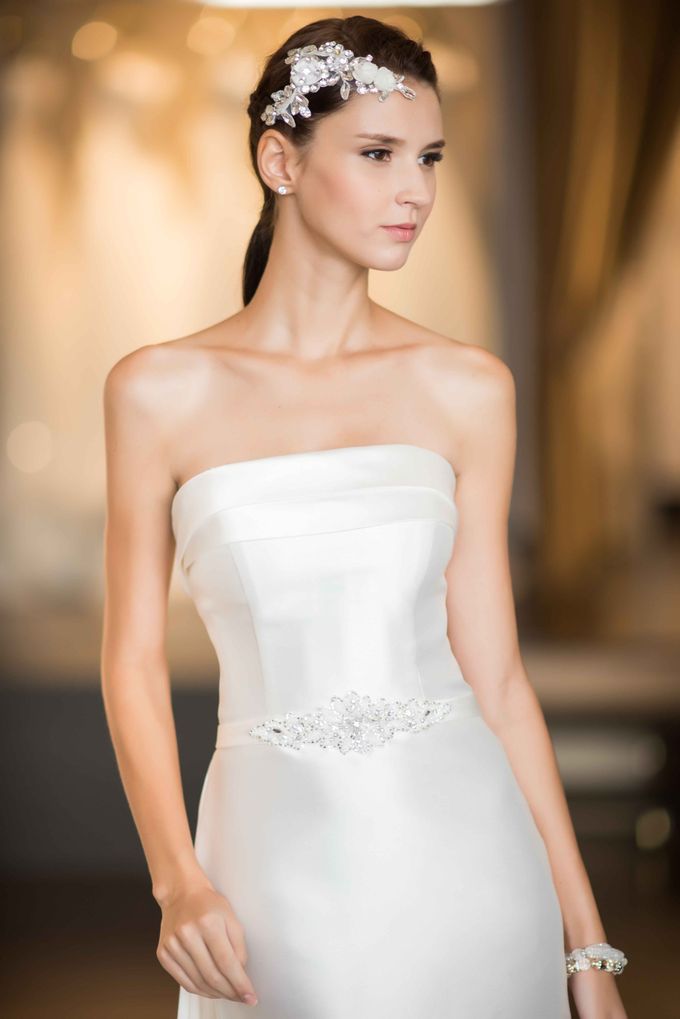Gown Collection by My Dream Wedding - 030 Gown Collection by My Dream Wedding - 030