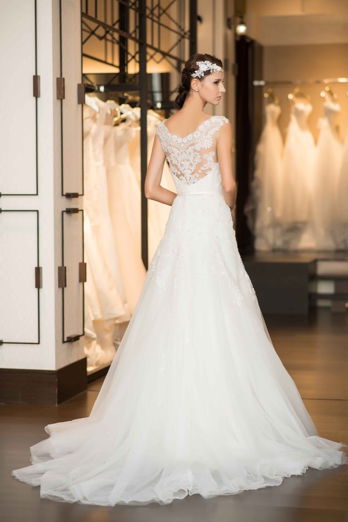 Gown Collection by My Dream Wedding - 037 Gown Collection by My Dream Wedding - 037