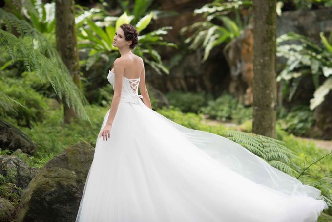 Gown Collection by My Dream Wedding - 038 Gown Collection by My Dream Wedding - 038