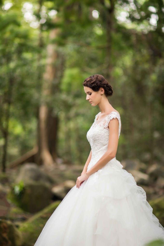 Gown Collection by My Dream Wedding - 044 Gown Collection by My Dream Wedding - 044