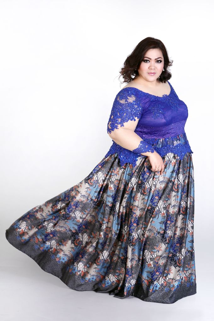 Our Exclusive Plus Size Kebaya and Formal Dress by Curvilínea by Pia Haryono - 003 Our Exclusive Plus Size Kebaya and Formal Dress by Curvilínea by Pia Haryono - 003