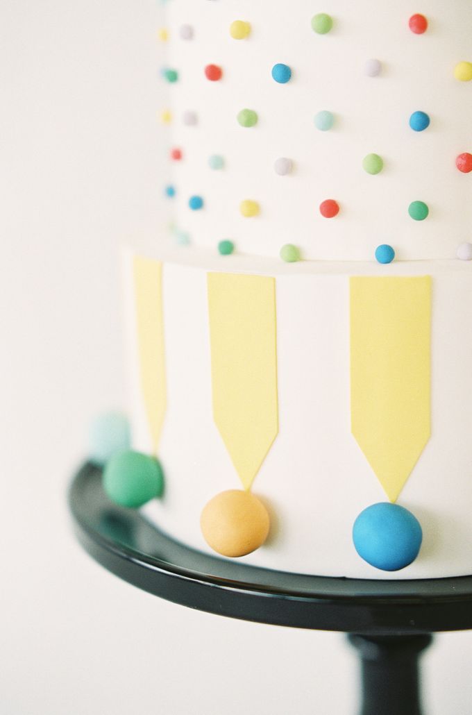 Colorful and Romantic Wedding Cake Inspiration by Jen Huang Photo - 034 Colorful and Romantic Wedding Cake Inspiration by Jen Huang Photo - 034