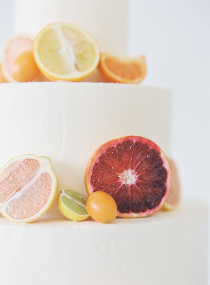 Colorful and Romantic Wedding Cake Inspiration by Jen Huang Photo - 015 Colorful and Romantic Wedding Cake Inspiration by Jen Huang Photo - 015