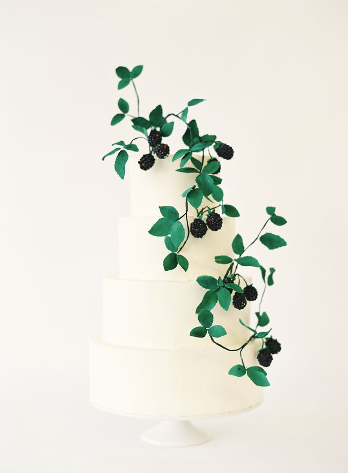 Colorful and Romantic Wedding Cake Inspiration by Jen Huang Photo - 018 Colorful and Romantic Wedding Cake Inspiration by Jen Huang Photo - 018
