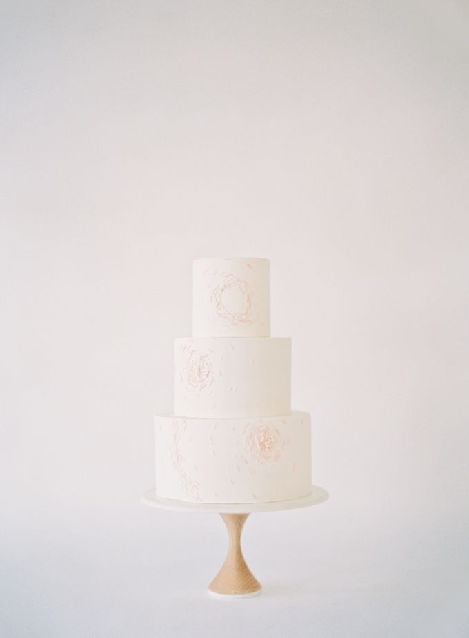 Colorful and Romantic Wedding Cake Inspiration by Jen Huang Photo - 020 Colorful and Romantic Wedding Cake Inspiration by Jen Huang Photo - 020