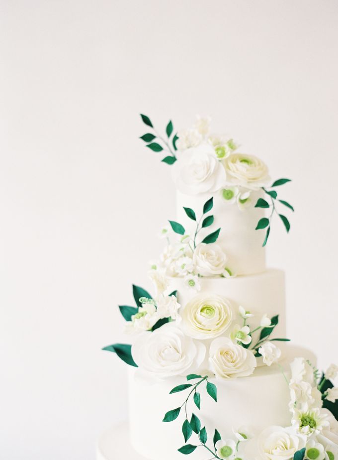 Colorful and Romantic Wedding Cake Inspiration by Jen Huang Photo - 021 Colorful and Romantic Wedding Cake Inspiration by Jen Huang Photo - 021