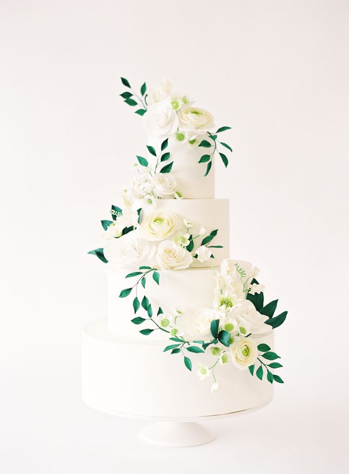 Colorful and Romantic Wedding Cake Inspiration by Jen Huang Photo - 022 Colorful and Romantic Wedding Cake Inspiration by Jen Huang Photo - 022