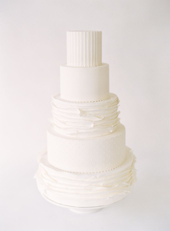 Colorful and Romantic Wedding Cake Inspiration by Jen Huang Photo - 025 Colorful and Romantic Wedding Cake Inspiration by Jen Huang Photo - 025