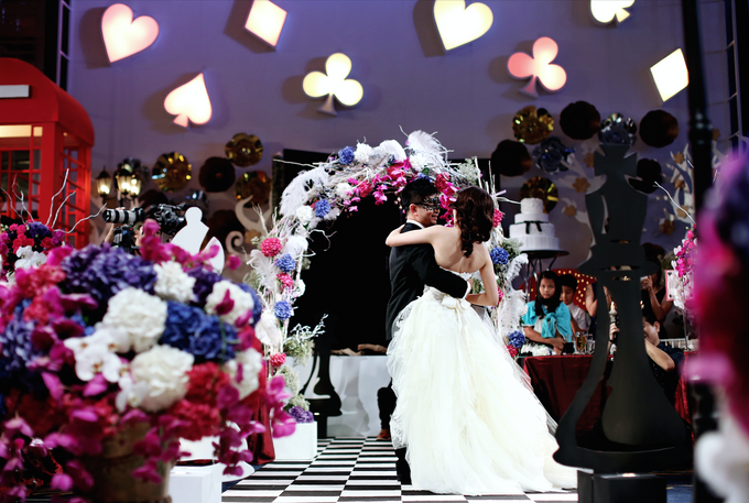 A Spin-Off from Alice in Wonderland by Spellbound Weddings - 020 A Spin-Off from Alice in Wonderland by Spellbound Weddings - 020