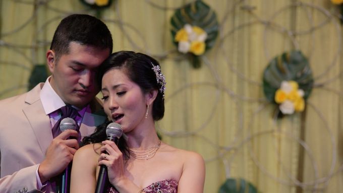 Edmond & Shiji // Peranakan wedding // split day // holy matrimony // church wedding // next day edit wedding highlight by Teck Kuan // 2013 by Conrad Centennial Singapore - 008 Edmond & Shiji // Peranakan wedding // split day // holy matrimony // church wedding // next day edit wedding highlight by Teck Kuan // 2013 by Conrad Centennial Singapore - 008