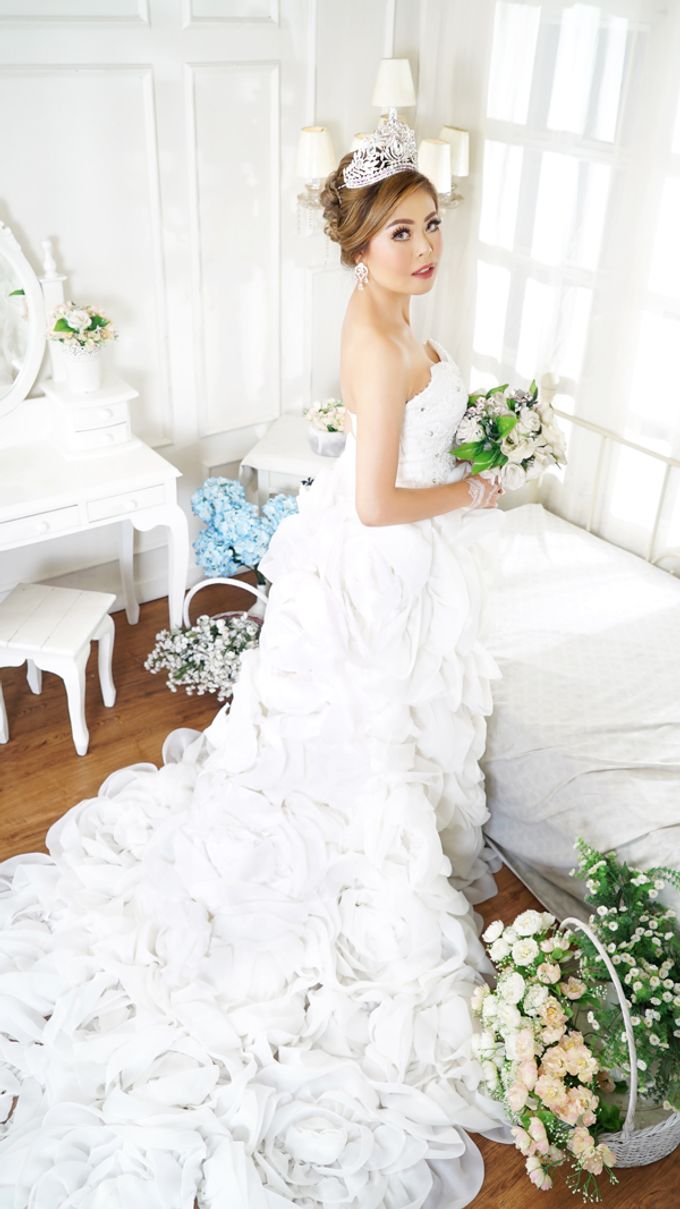 Lookbook Winona Bridal Collections by Winona Makeup & Bridal - 009 Lookbook Winona Bridal Collections by Winona Makeup & Bridal - 009